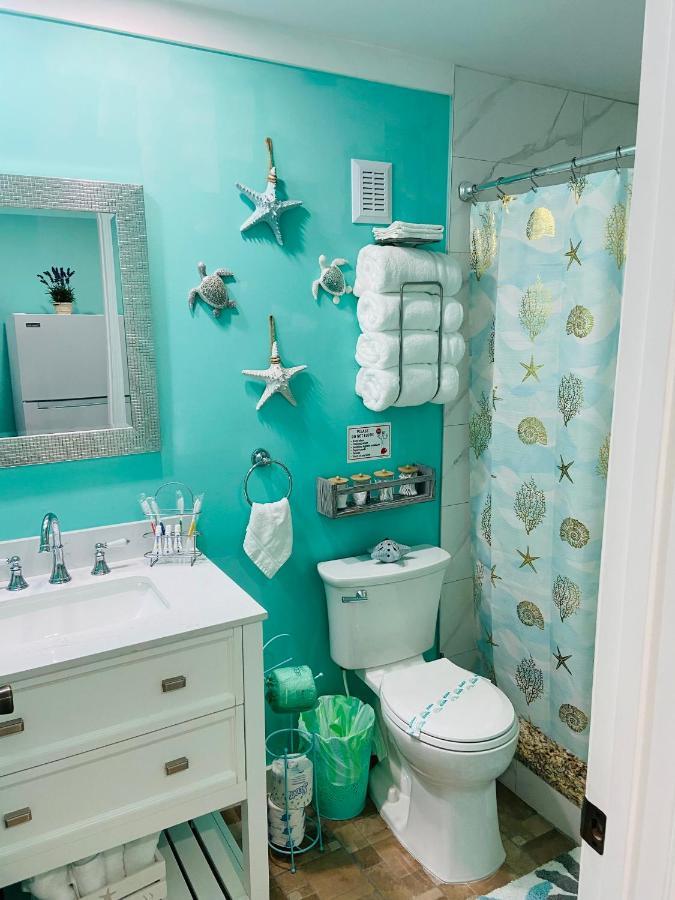 Beautiful And Comfortable Rom Apt # 2 Tampa Extérieur photo