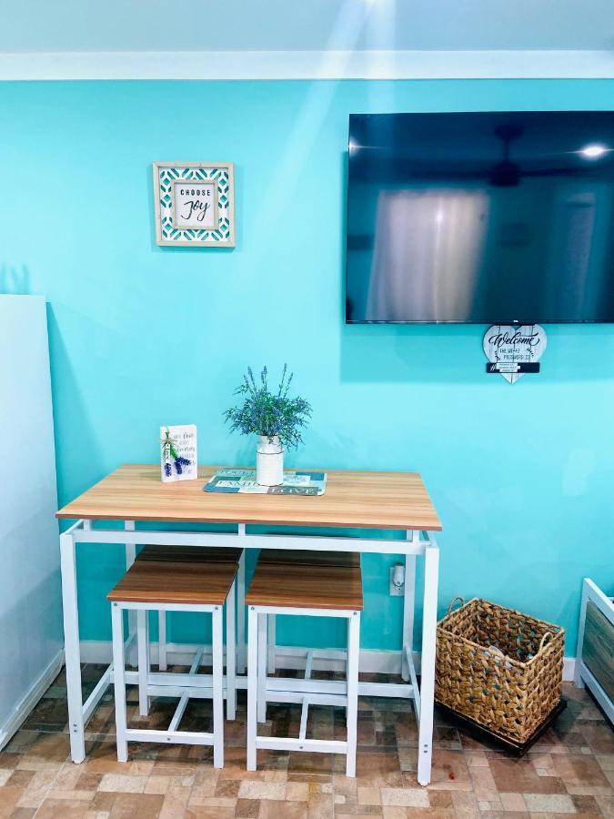Beautiful And Comfortable Rom Apt # 2 Tampa Extérieur photo